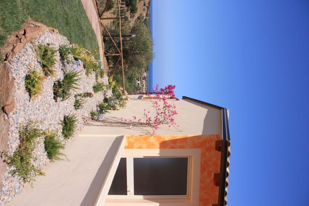 Hotel Pedra Ruja Budoni Esterno foto
