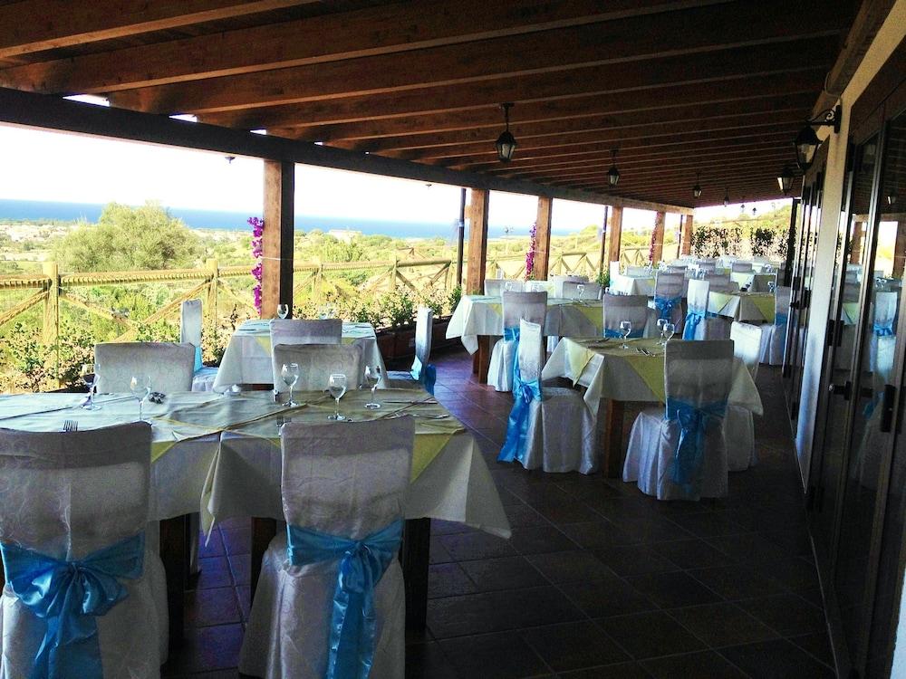 Hotel Pedra Ruja Budoni Esterno foto