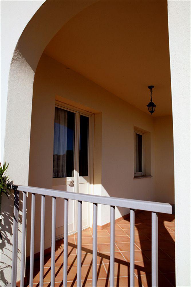 Hotel Pedra Ruja Budoni Esterno foto