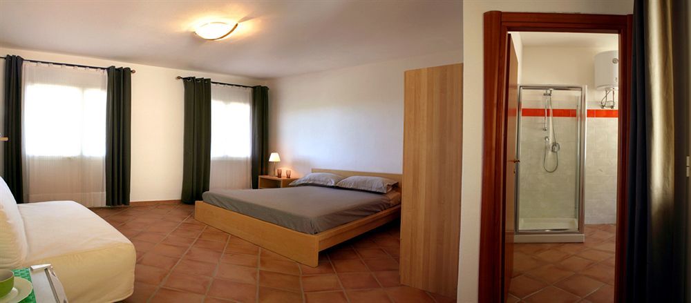 Hotel Pedra Ruja Budoni Esterno foto
