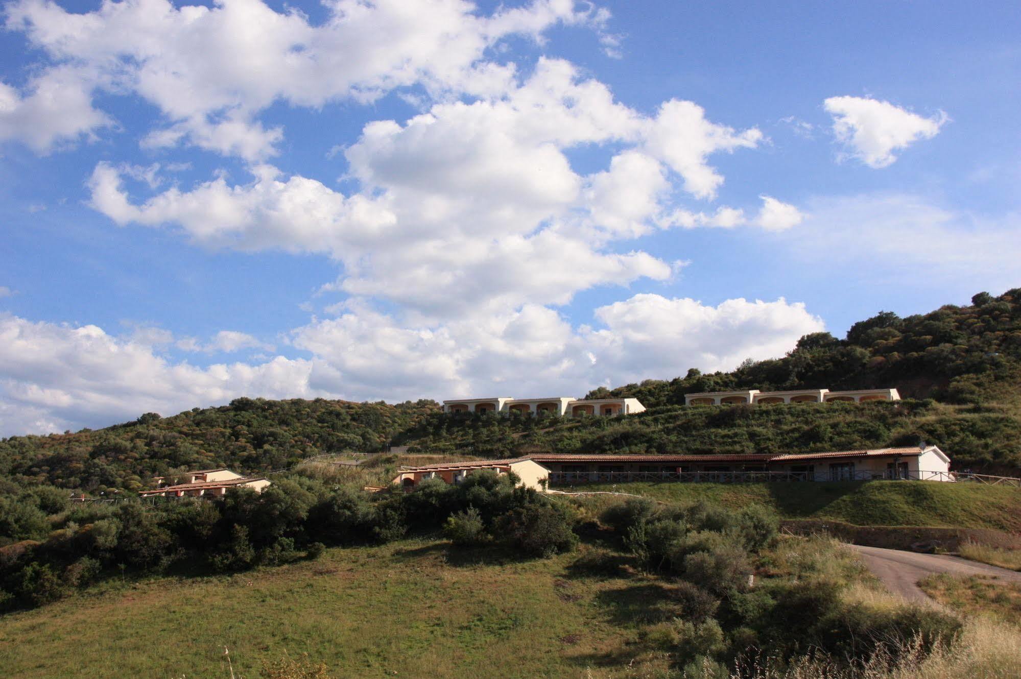 Hotel Pedra Ruja Budoni Esterno foto