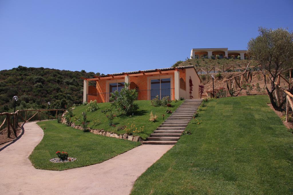 Hotel Pedra Ruja Budoni Esterno foto